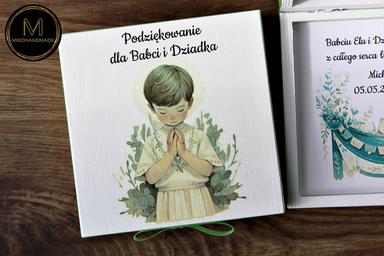  Eleganckie drewniane pudełko z podziękowaniem na Pierwszą Komunię Świętą – dla Chrzestnych i Dziadków (Chłopiec) (2)