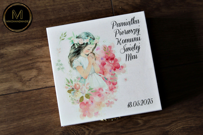 Drewniane Pudełko na Pamiątkę Pierwszej Komunii Świętej – Personalizowany Prezent dla Dziewczynki (3)