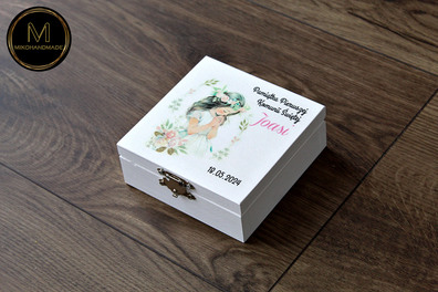 Eleganckie, personalizowane pudełko komunijne na łańcuszek - dziewczynka (Wz.2)