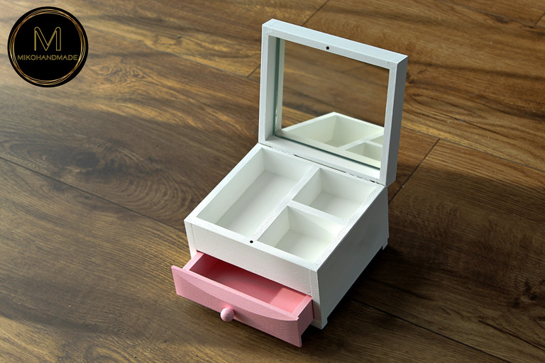 Szkatułka z lusterkiem - Żyrafa i Hipcio (2)