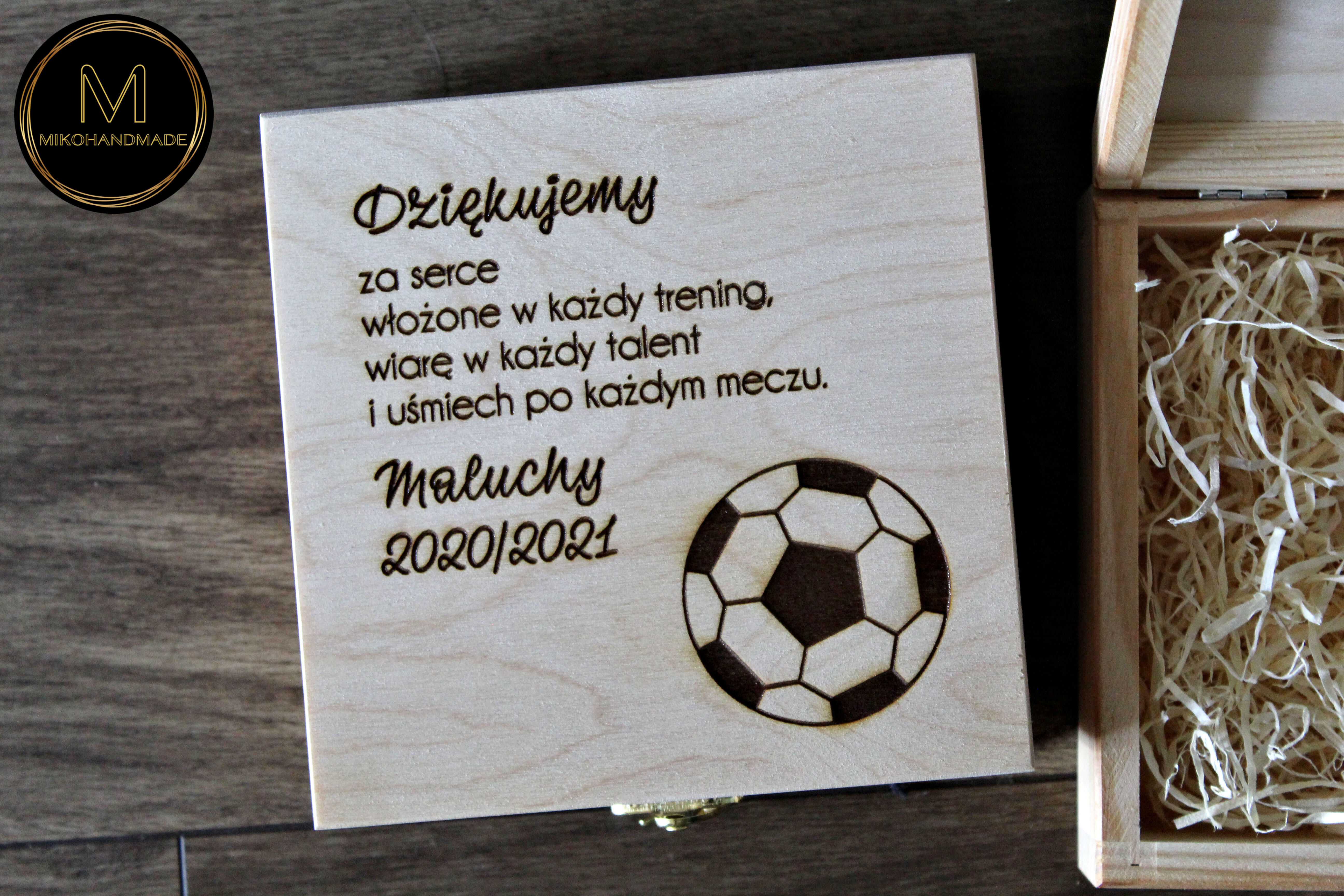 Eleganckie Pudełko z Grawerem – Wyjątkowy Prezent dla Trenera Piłki Nożnej | Dla Piłkarza (2)