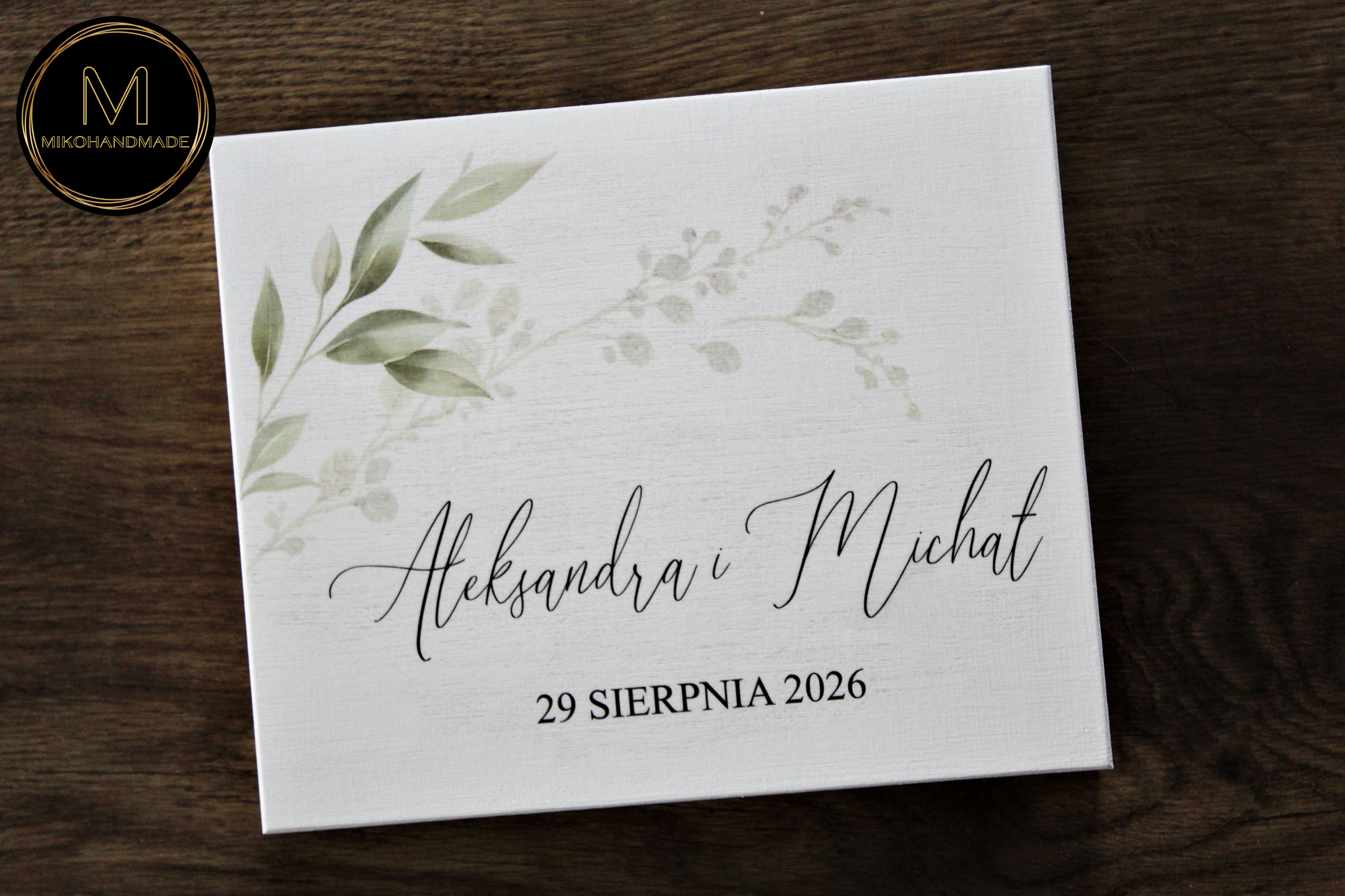 Eleganckie, personalizowane pudełko na prezent ślubny – wyjątkowa alternatywa dla kartki z życzeniami - Liście boho (3)