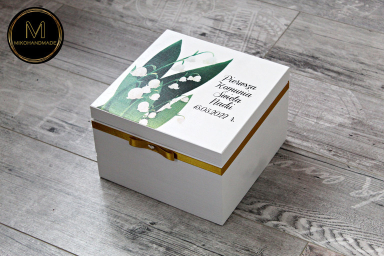 Personalizowane pudełko na pamiątkę Komunii Świętej - Konwalie