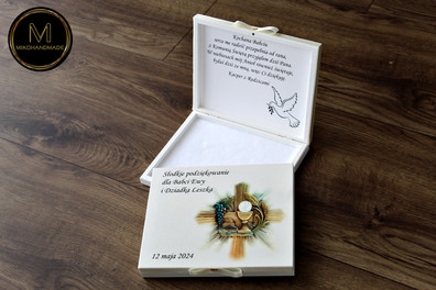Eleganckie, personalizowane pudełko na Merci – idealne podziękowanie dla najbliższych - Komunia Św.