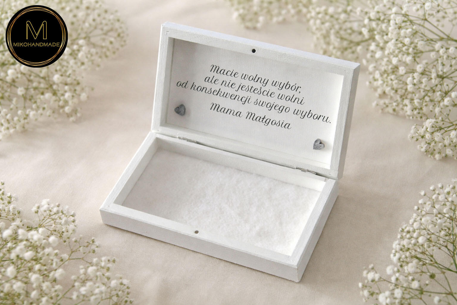 Personalizowane drewniane pudełko na pieniądze – wyjątkowy prezent ślubny - obrączki (2)