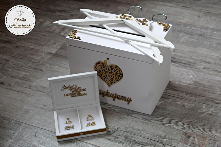 Komplet pudełek ślubnych + wieszaki (ażurowe serce) (1)
