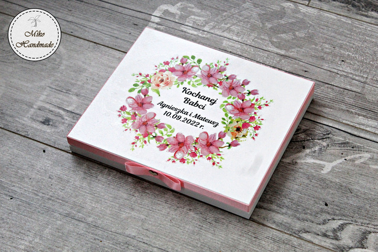 Pudełko na czekoladki Merci - podziękowanie ślubne - różowe kwiaty