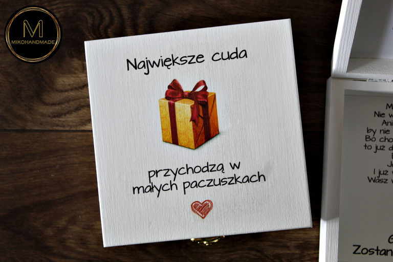 Pudełko z informacją o ciąży - paczka (2)