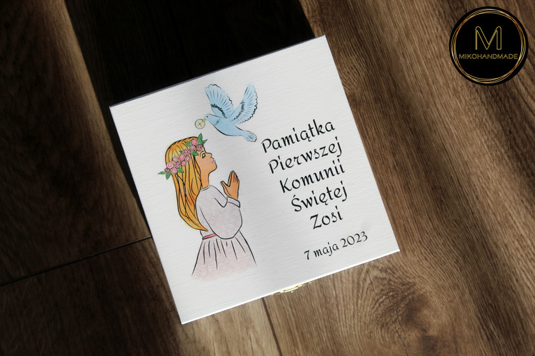 Personalizowane Pudełko na Pamiątki Komunijne 
